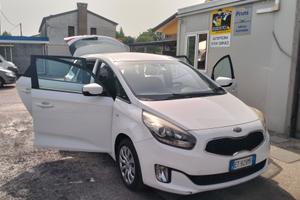 Kia carens 1.7