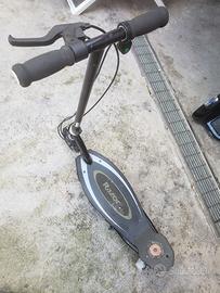 monopattino elettrico razor 