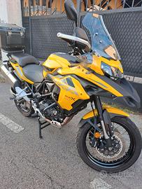 Benelli Trk 502x