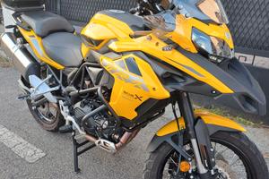 Benelli Trk 502x