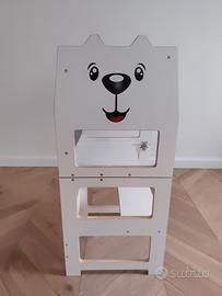 Torre di apprendimento montessoriana