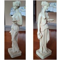Statuina Ebe dea della giovinezza