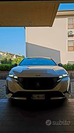 Peugeot 308 hybrid plug-in 180 GT Pack