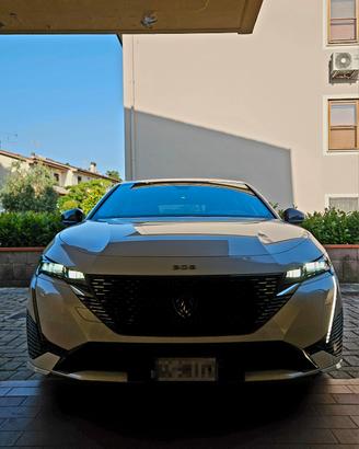Peugeot 308 hybrid plug-in 180 GT Pack