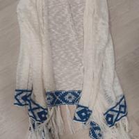 Cardigan bianco con frange