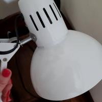 lampada da scrivania bianca