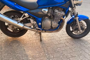 Suzuki bandit 600cc