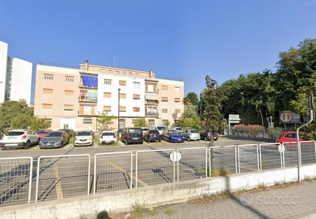 ZONA STAZIONE- QUADRILOCALE IN VIA STALINGRADO