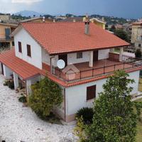 VILLA SINGOLA A MORLUPO