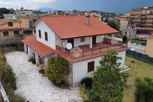 VILLA SINGOLA A MORLUPO