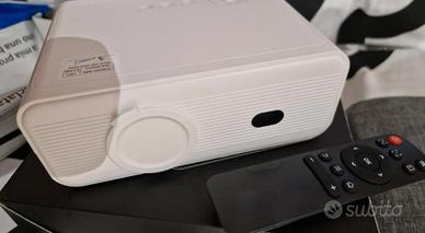 Mini proiettore da camera