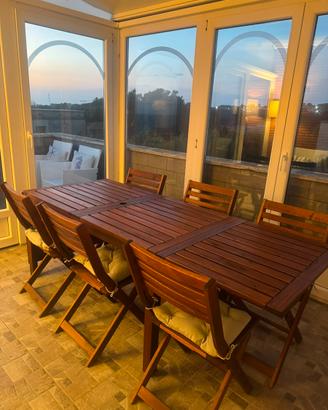 Tavolo ikea legno esterno con 6 sedie enuna sdraia