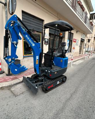 Escavatori 10 quintali diesel SzItalia nuovo