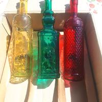 Bottiglie colorate vintage