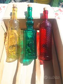 Bottiglie colorate vintage