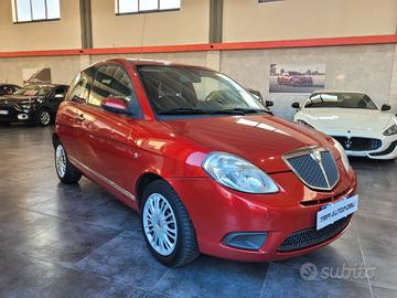 Lancia Ypsilon 1.4 Argento