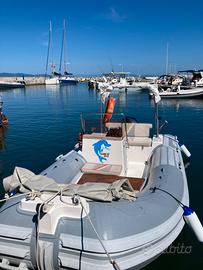 Gommone Sacs, Yamaha 40/60 nuovo, carrello