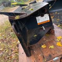 A64 Supporto martello per mini pala