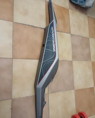 CARENA  CODINO POSTERIORE DESTRA MOTO MORINI 650