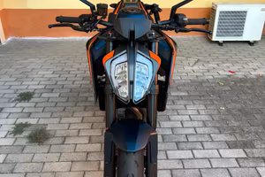 Ktm duke 890 R