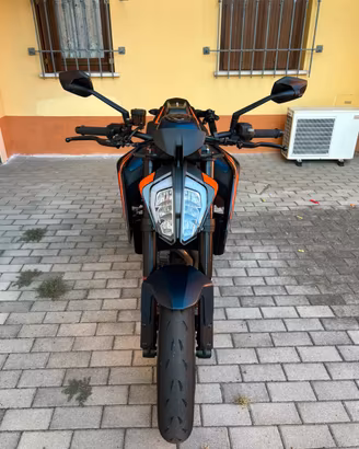 Ktm duke 890 R