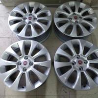 Cerchi in lega da 16 pollici Fiat grande punto