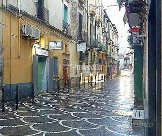 Locale commerciale in zona centrale.