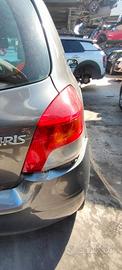 TOYOTA YARIS 2008 STOP POSTERIORE SX/DX
