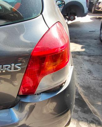 TOYOTA YARIS 2008 STOP POSTERIORE SX/DX