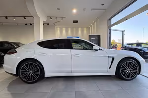 PORSCHE - Panamera - 4.8 4S