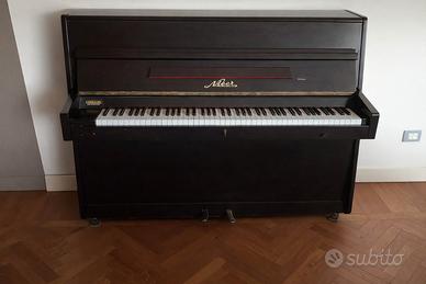 Pianoforte verticale Nieer