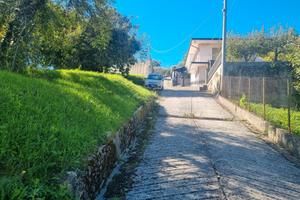 Terreno di mq. 4.104 di cui mq. 2.974 edificabili