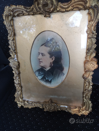 Piccola cornice antica con ritratto di donna raro