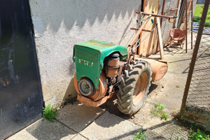 Motocoltivatore completo di fresa e accessori