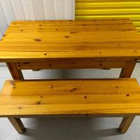 Tavolo in legno massello con panca – stile rustico