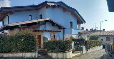 Villa di 201 m² con 5 locali a Serle