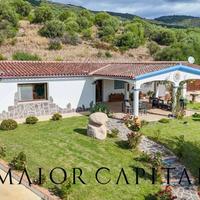 Torpè | Loc. Cuccu Ezzu | Villa indipendente con