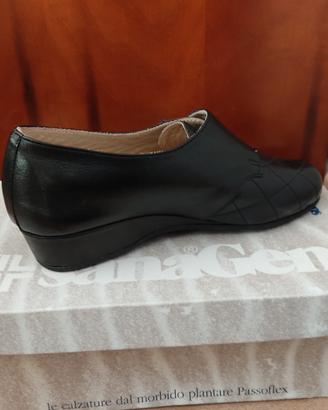 Scarpe da donna nere ortopediche vera pelle 45