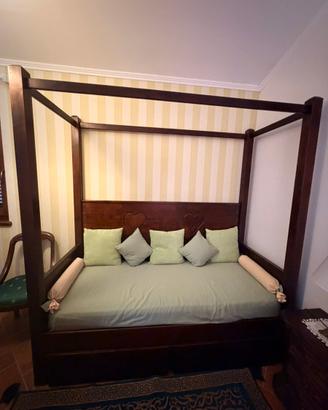 Letto singolo baldacchino