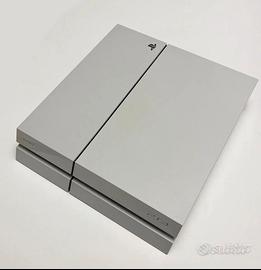 Playstation  4 - 3 Controller er 12 Giochi