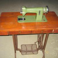 Macchina da cucire borletti