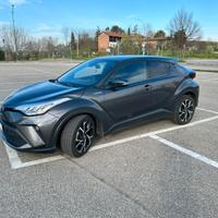 Toyota C-HR 1.8 Hybrid  E-CVT  122CV Trend
