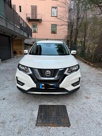 Nissan x trail