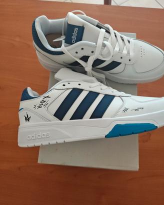 Adidas taglia 42 