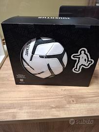 confezione Juventus con pallone