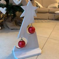 Albero in legno con palline