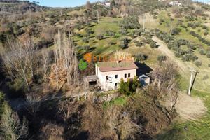 Villa, Contrada Chiusa Zeoli - Mirabello Sannitico