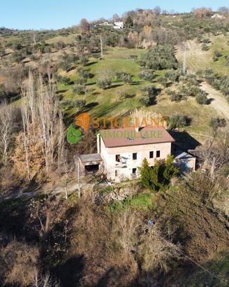 Villa, Contrada Chiusa Zeoli - Mirabello Sannitico