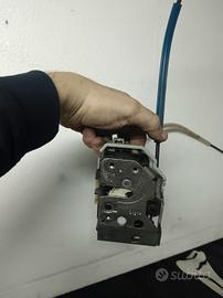 Serratura anteriore destra – Lancia Ypsilon 2019

