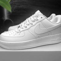 Nike Air Force 1 Bianche 42 Nuove con Scatola